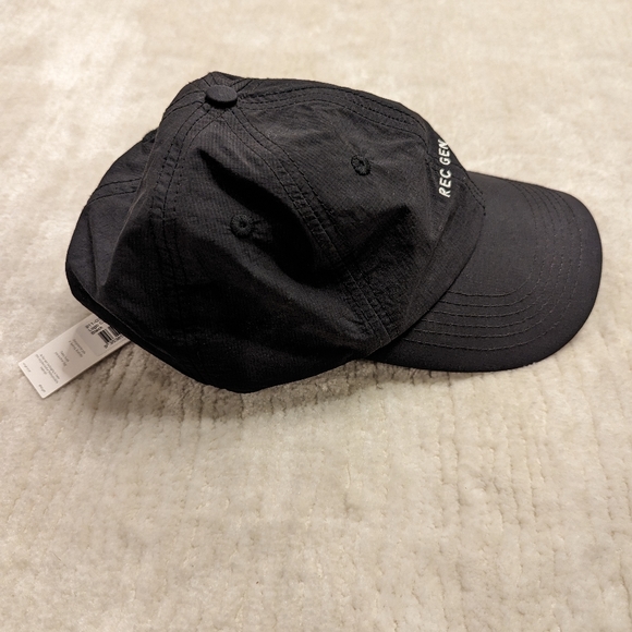 Rec Gen Performance Hat - Picture 7 of 8